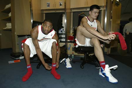 半场战报：佛罗伦萨0-1莱切，梅东-贝里沙建功（半场速递：莱切1-0领先佛罗伦萨，梅东-贝里沙破门）