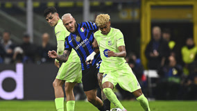 邮报：曼联等队关注赫塔小将艾希霍恩，他被拿来与克罗斯比较（英媒：曼联等队盯上赫塔新星艾希霍恩，他被比作克罗斯）