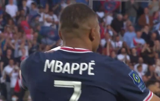 ATP年终总决赛：2-0，阿尔卡拉斯开门红，拿下518万+1个好消息！（ATP年终总决赛首战，阿尔卡拉斯2-0告捷：进账518万并迎一大利好）